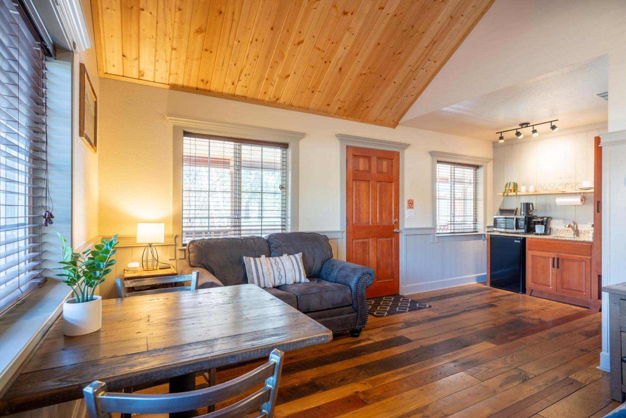 Shasta View Lodge McCloud Εξωτερικό φωτογραφία